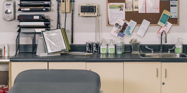Glycerin in Pharmaceuticals: Uses, Grades & Sourcing Guide