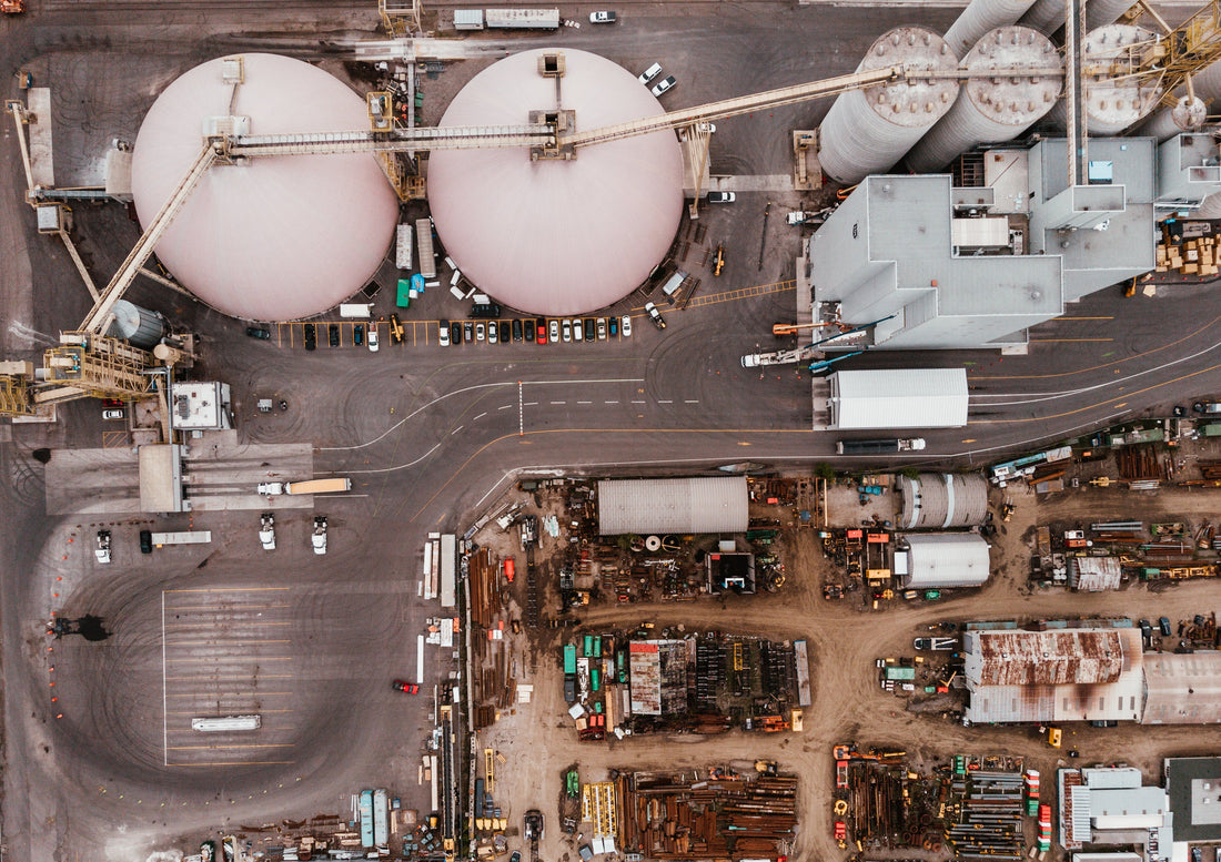 How Specialty Chemicals Are Distributed: From Factory to Formulator